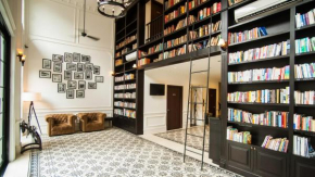 Отель The Alcove Library Hotel  Хошимин